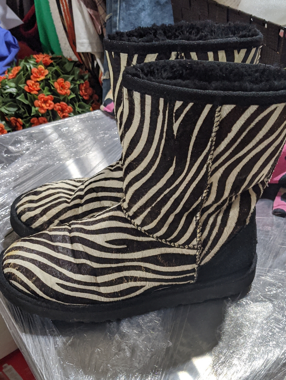 Ugg Zebra Boots US SIZE 8